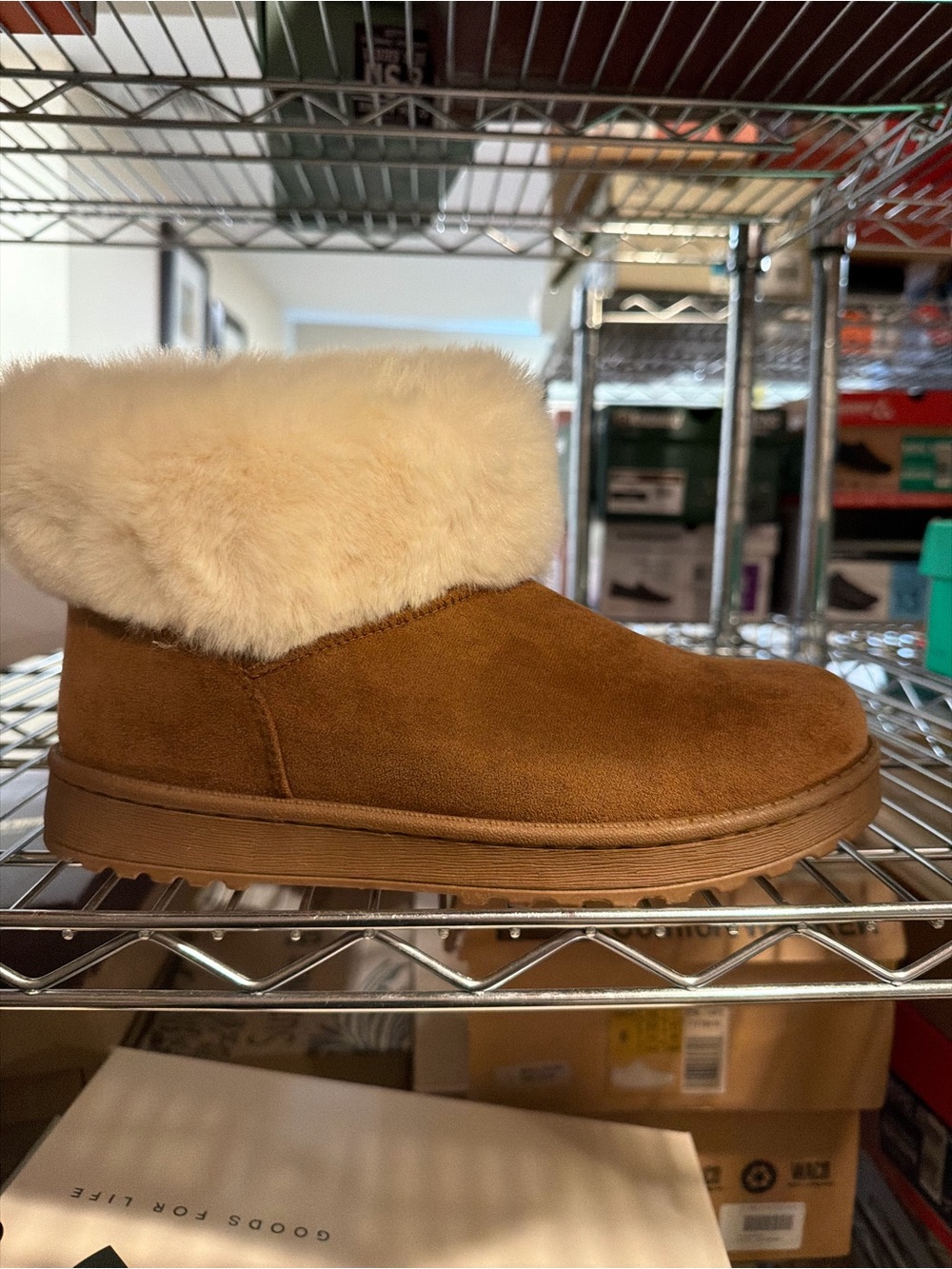 SO Fashion Women’s coatimundi Faux Fur Booties Chestnut Brown Size 8 M US
